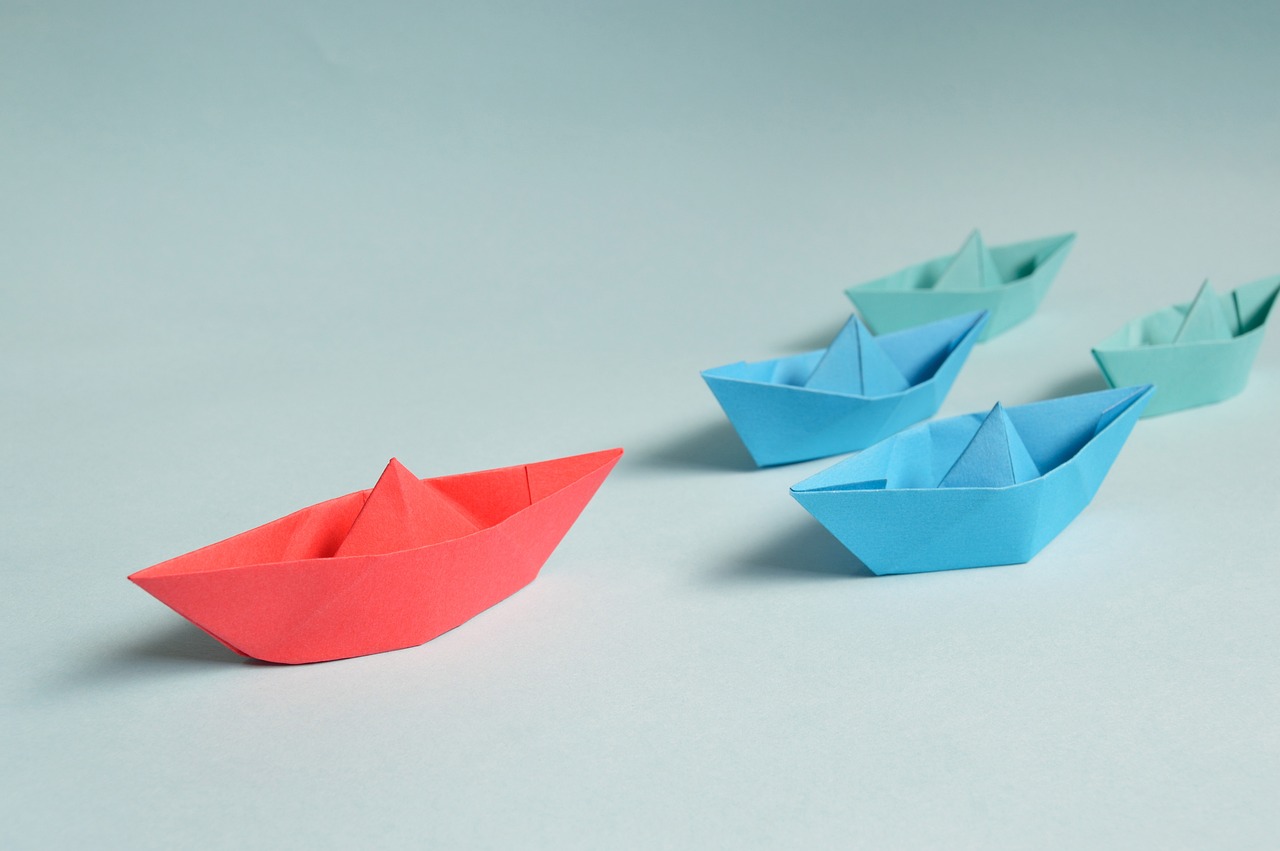 ¿Cuál es la diferencia entre el origami y la papiroflexia?