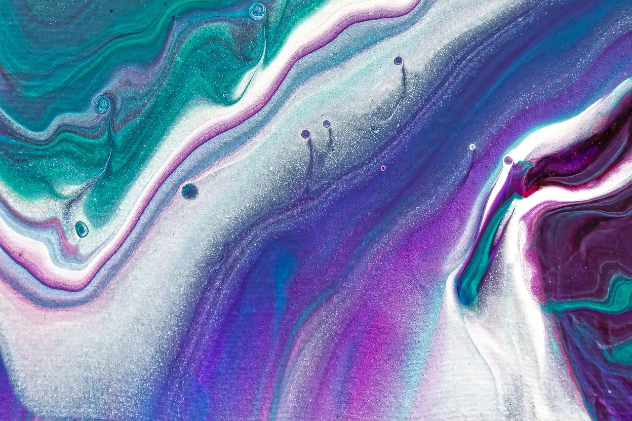 ¿Cómo fijar la pintura acrílica en tela?