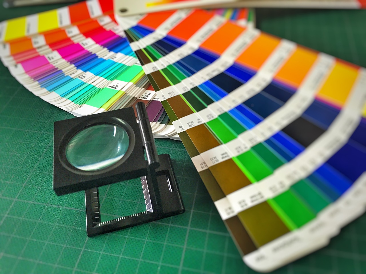 ¿Cómo sacar el Pantone de un CMYK?