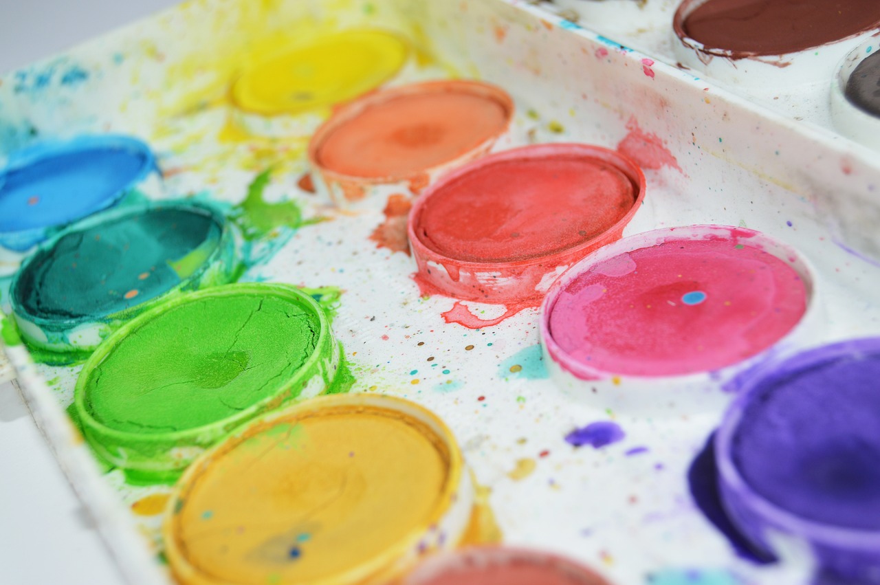 Why is gouache unpopular?