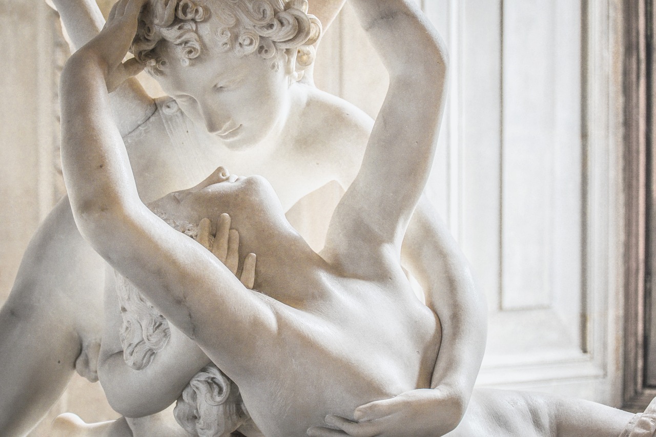 ¿Qué herramientas se utilizan para hacer una escultura?