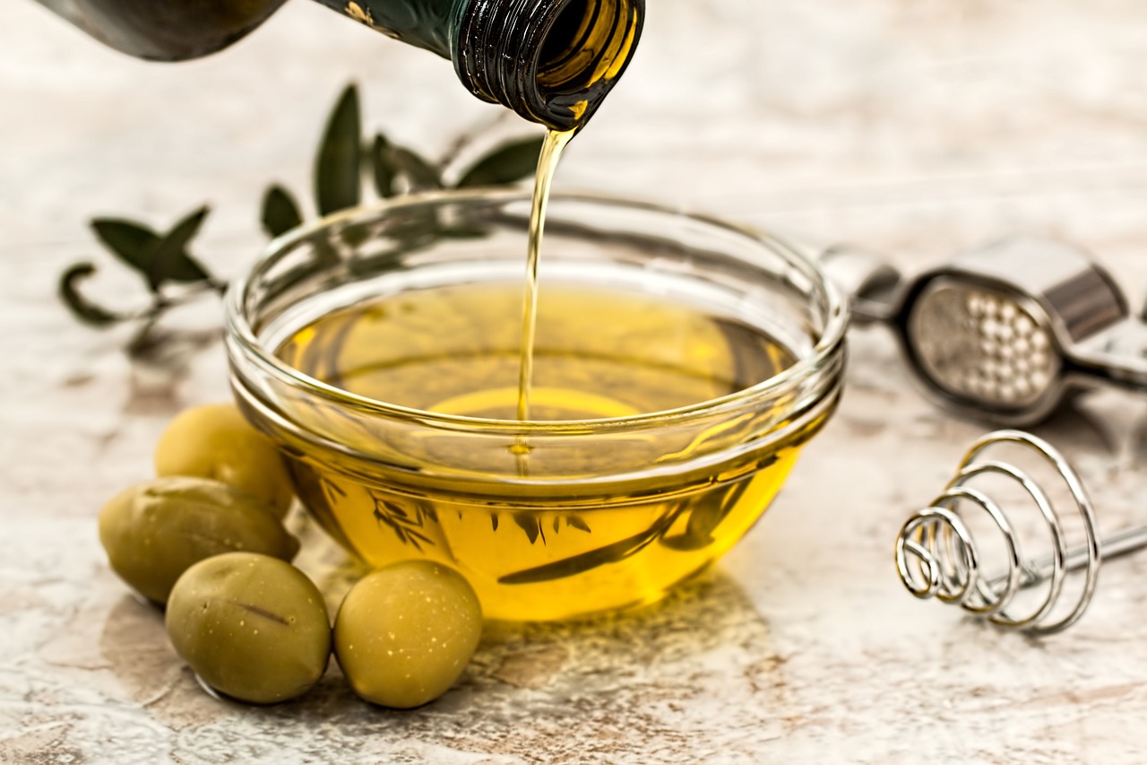 ¿Cuáles son los 3 ingredientes principales de la pintura?