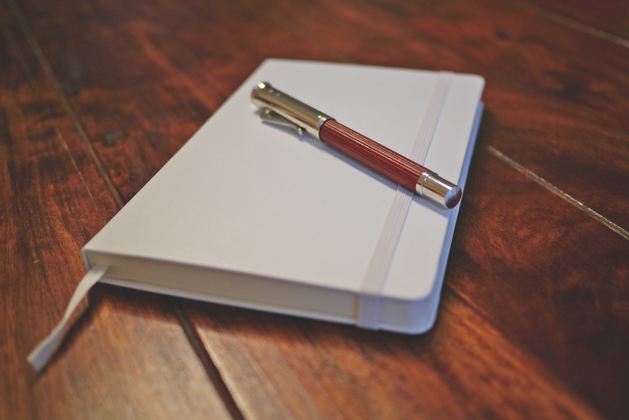 ¿Cuántos lápices trae una caja de Faber-Castell?