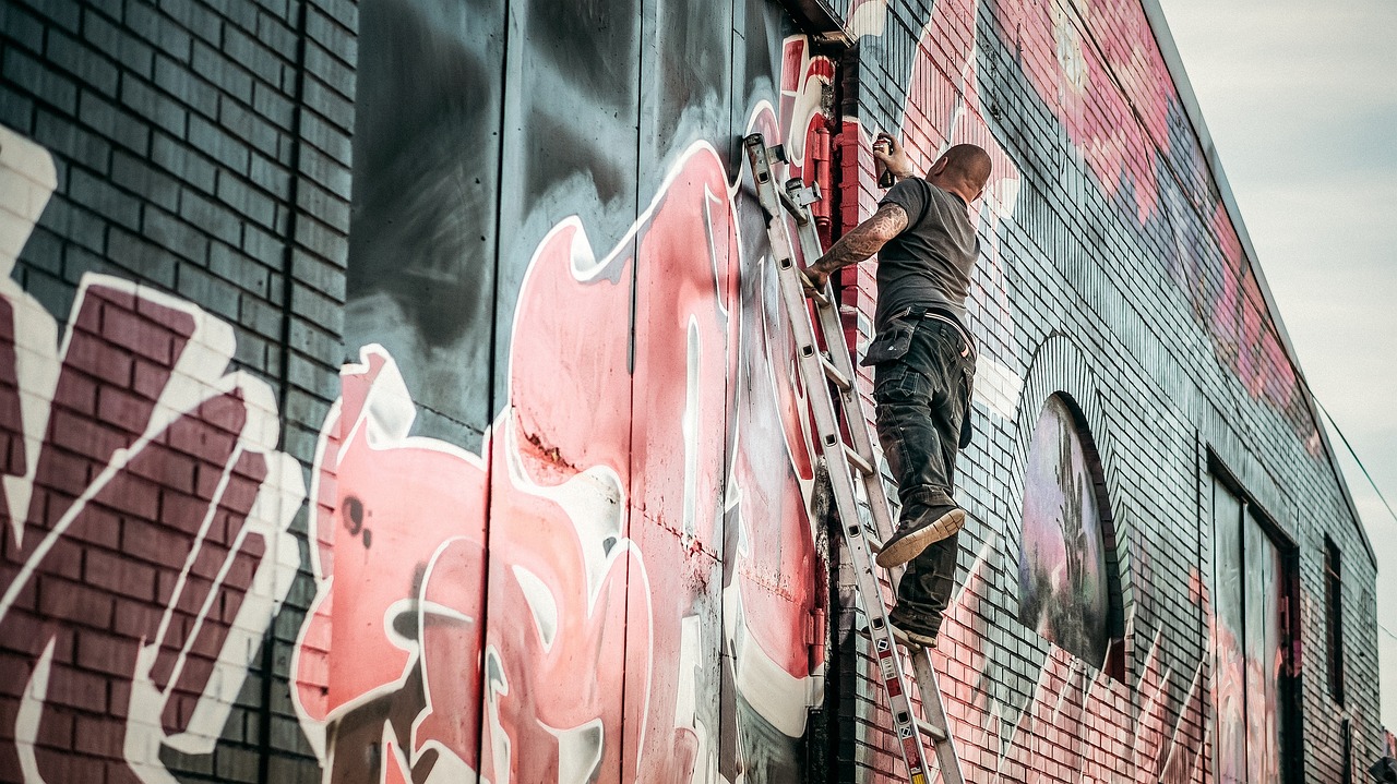 ¿Qué superficies se pueden pintar con aerosol?