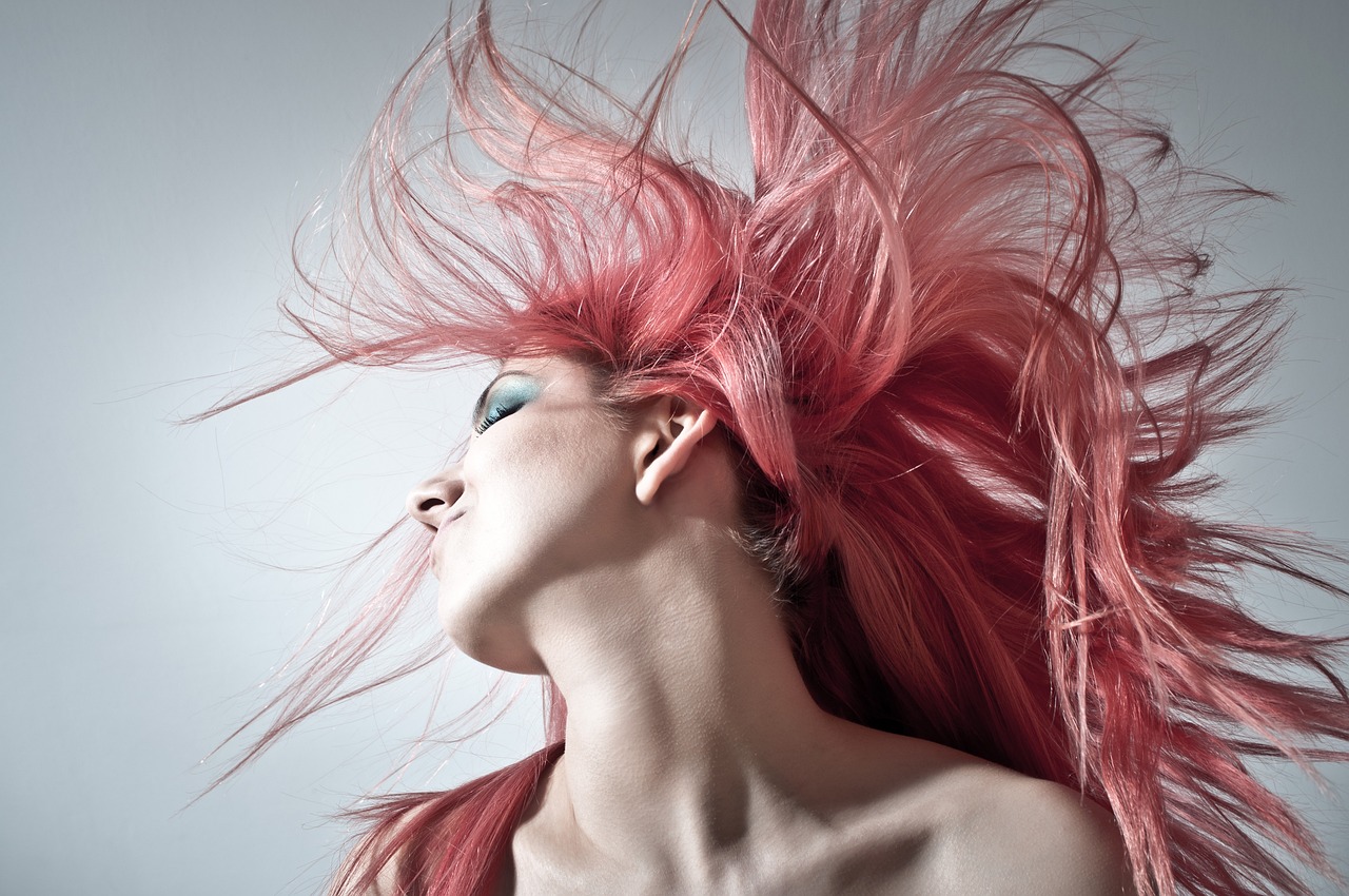¿Qué color combina con el magenta rosa?
