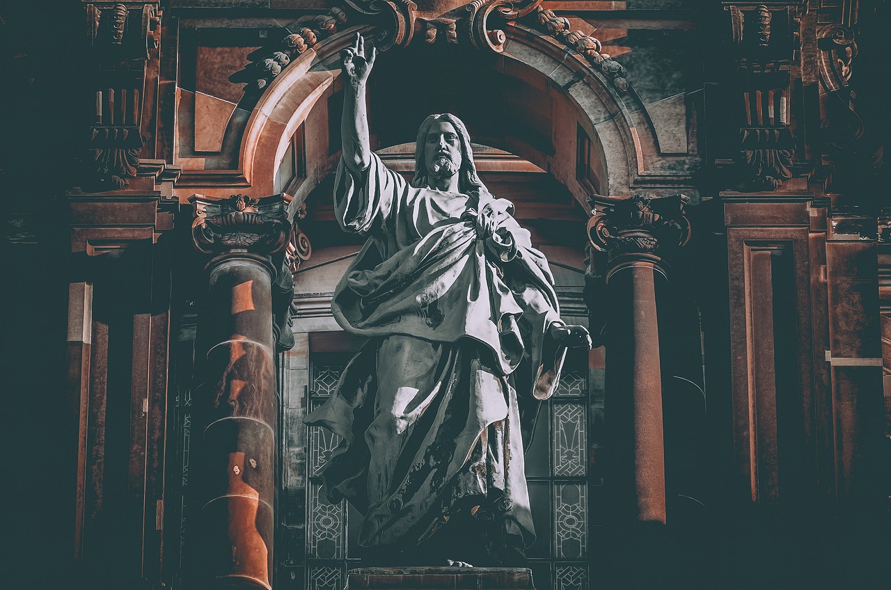 ¿Qué es una escultura y de qué tipos existen?